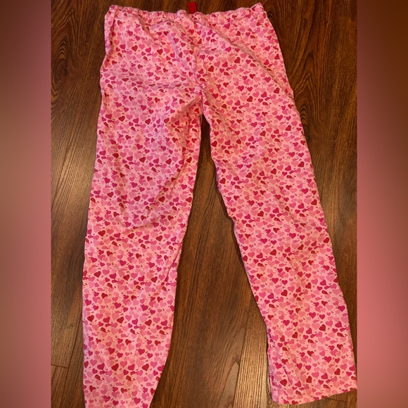 Vineyard Vines, Pink and Red Heart, Cotton Pajama Lounge Pants. Woman’s Size S - Picture 2 of 3